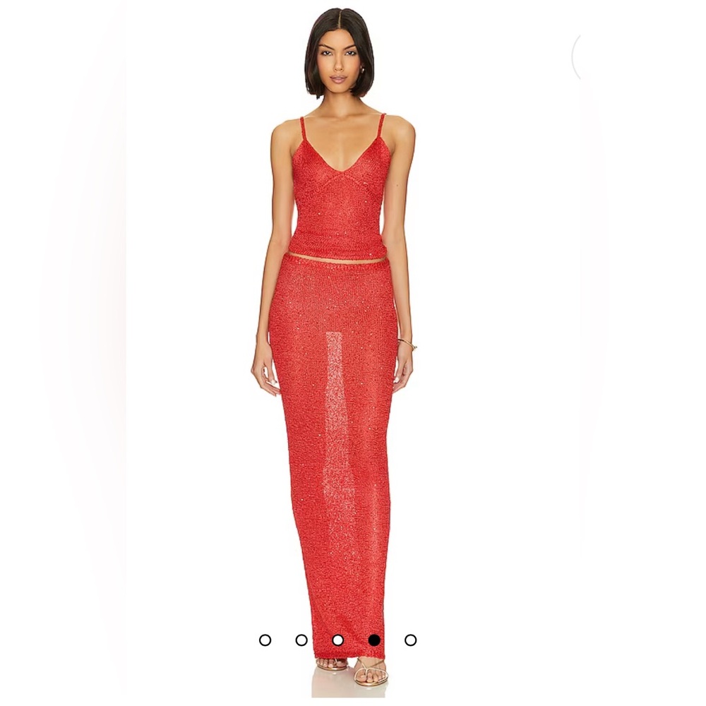 Red asta resort set